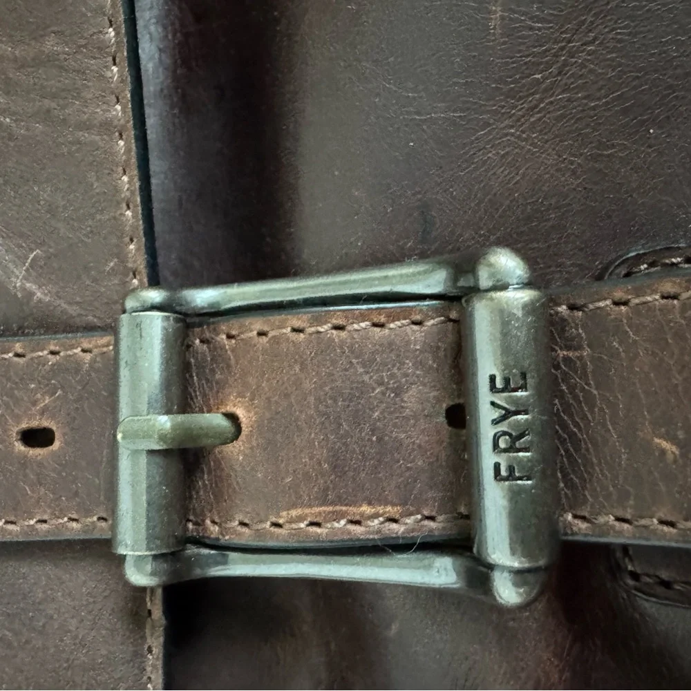 Frye Logan dark Brown Leather Briefcase Messenger Bag Classic Men's Work Bag nwt